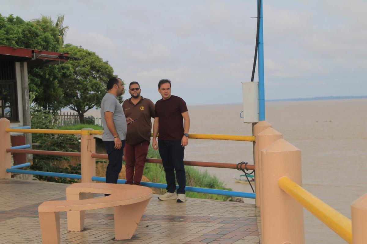 Prefeitura de Parintins inicia vistoria na orla para obras de proteção e urbanização da Praça do Cristo Redentor