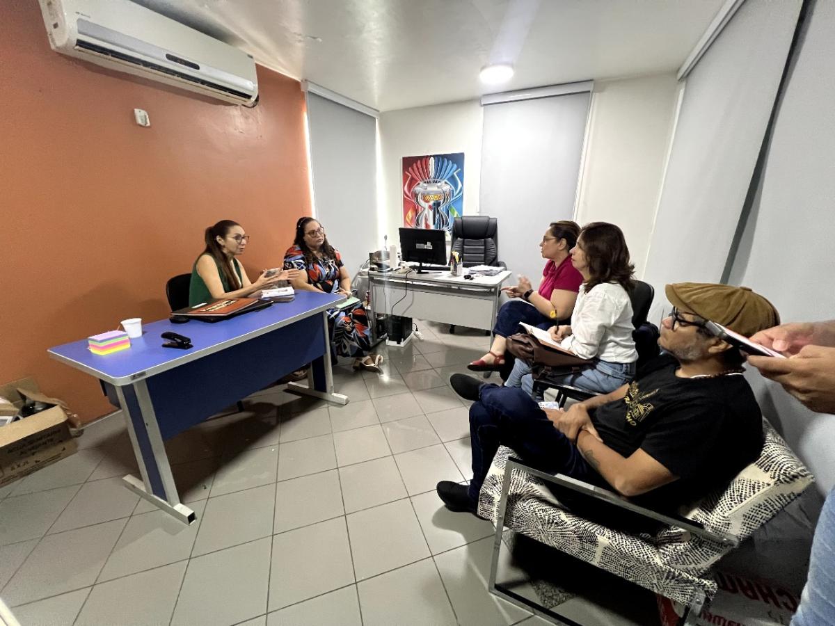 Prefeitura de Parintins e Sebrae pretendem potencializar e comercializar artesanato parintinense em nível nacional e internacional