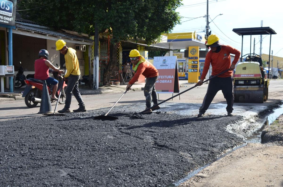 Operação Tapa-buraco melhora infraestrutura e a segurança nas ruas de Parintins