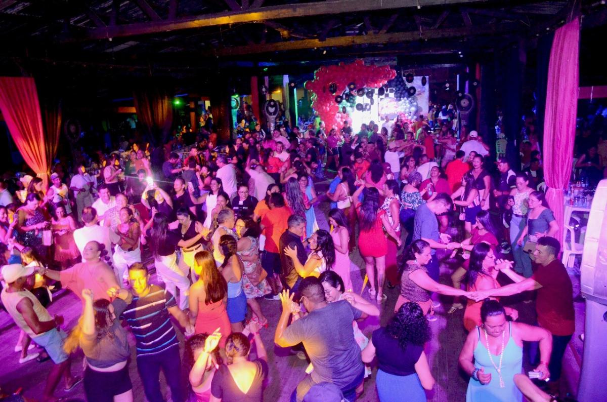 Dance Fest das Divas encerrou com sucesso a Semana da Mulher realizada pela Prefeitura de Parintins