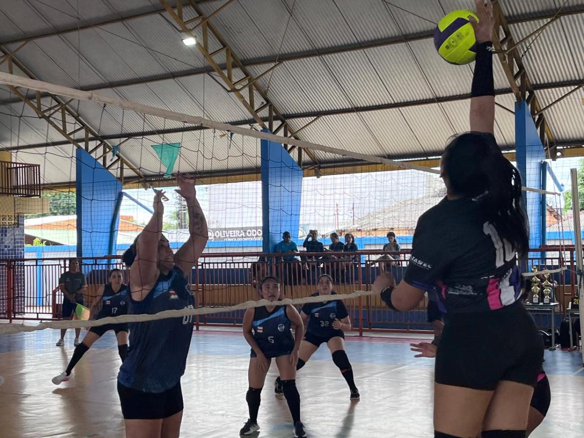 Prefeitura realiza I Campeonato Parintinense de Vôlei Feminino “Troféu Benedito Azêdo”