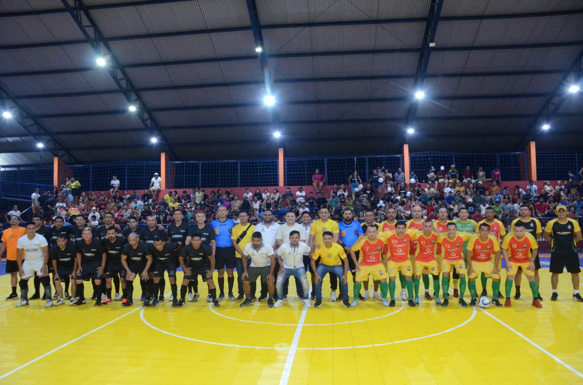 Peladeiros Parintins é campeão da I Copa Seo Jovem de Futsal Máster