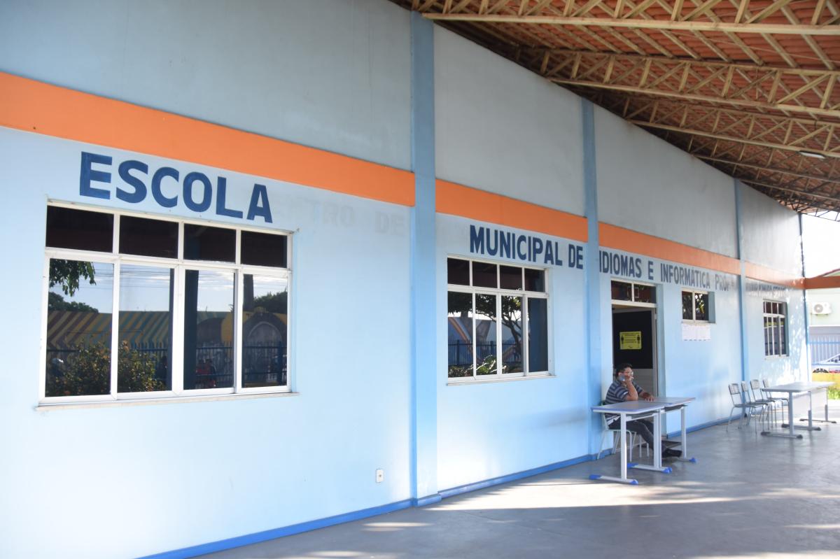 Escola Aldair Kimura Seixas oferece vagas para diversos cursos