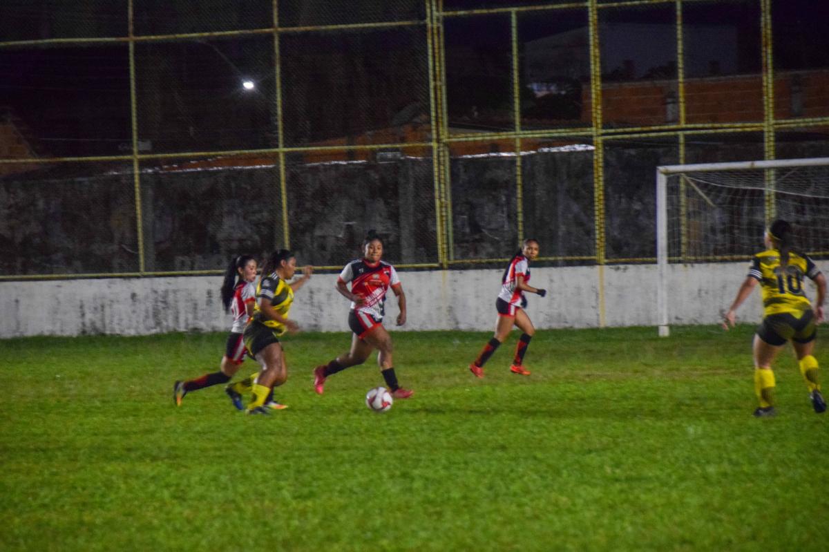 São Vicente e Estrela do Norte vencem e disputam título do Parintinzão Feminino