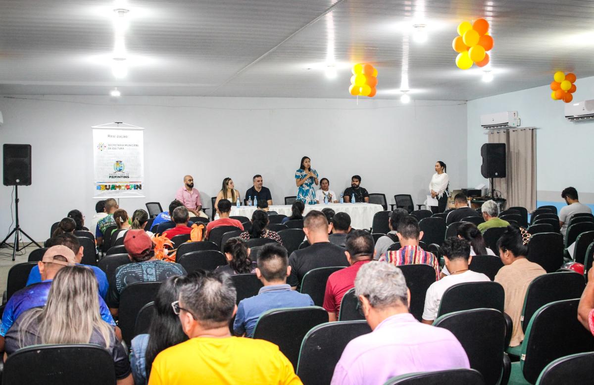 Prefeitura de Parintins dialoga com sociedade civil para reformulação do Conselho Municipal de Políticas Culturais