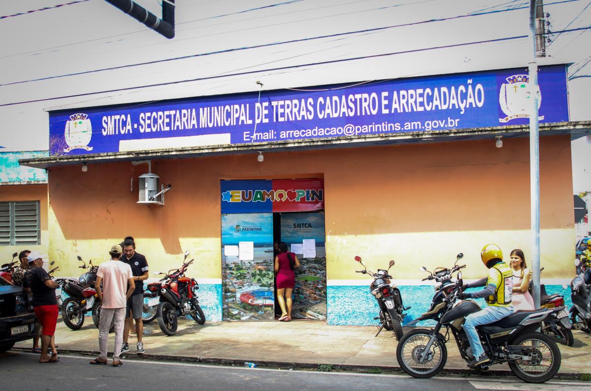Prefeitura reforça: é proibido vender, alugar ou ceder barracas adquiridas no Setor de Terras para o Festival de Parintins