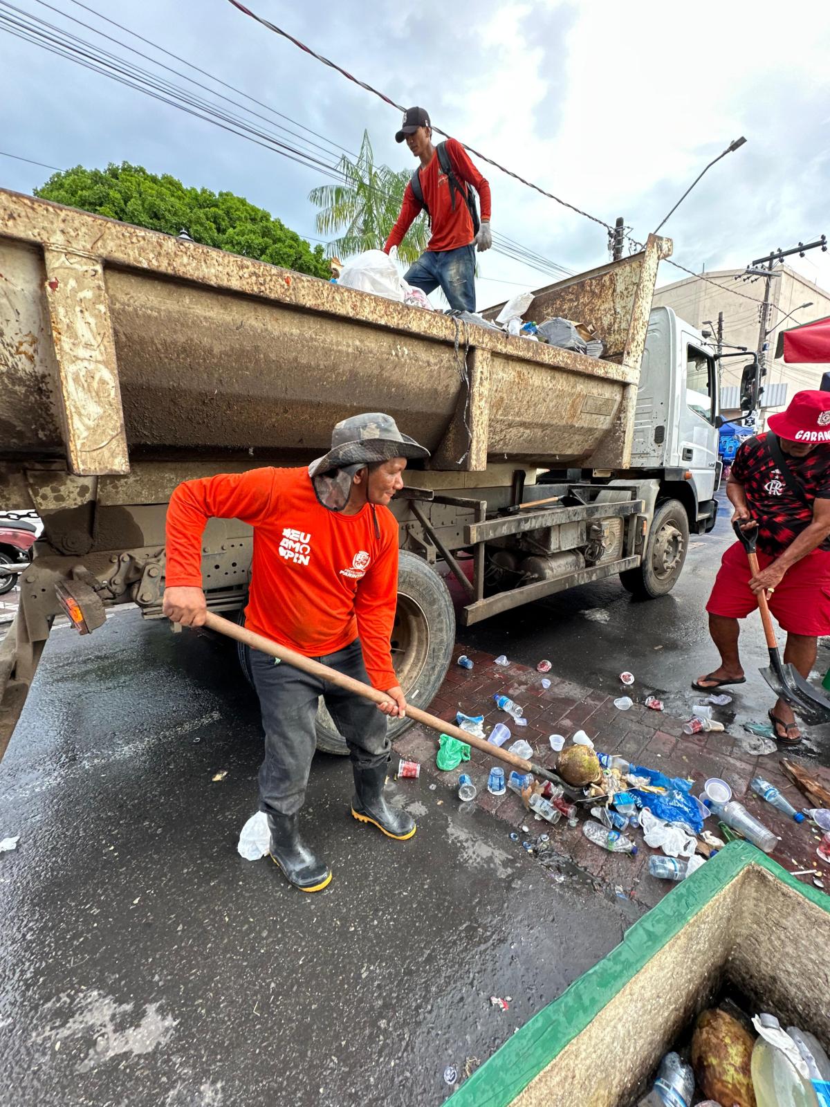Prefeitura coleta mais de 60 toneladas de resíduos após Festival de Parintins