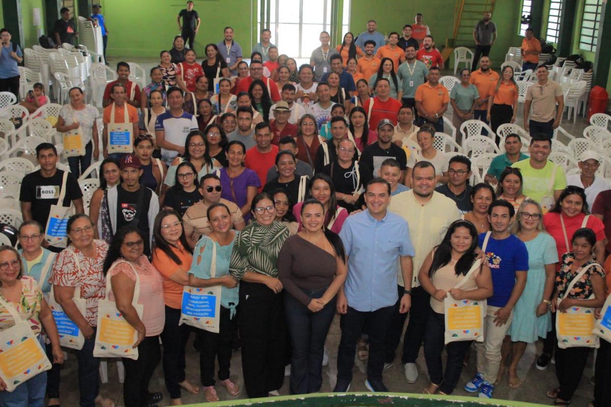 Prefeitura de Parintins dá início ao ano escolar de várzea