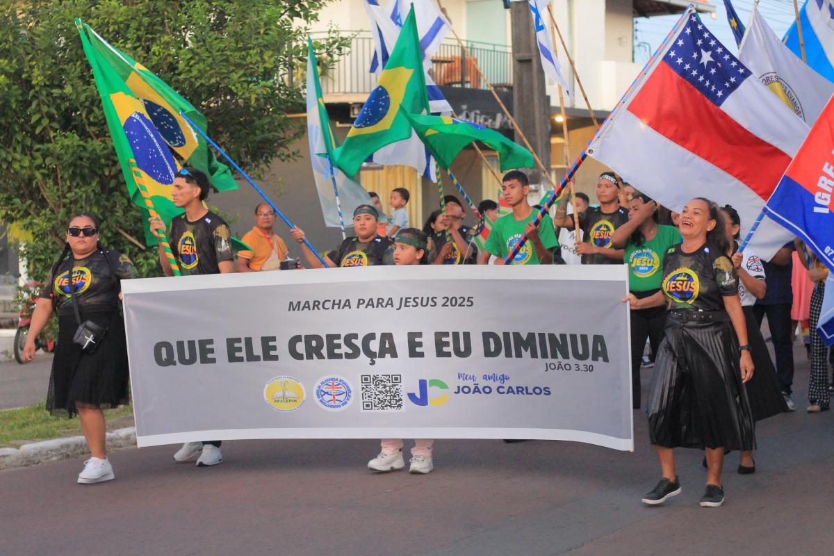 Com apoio da Prefeitura de Parintins, comunidade evangélica celebra Marcha Para Jesus