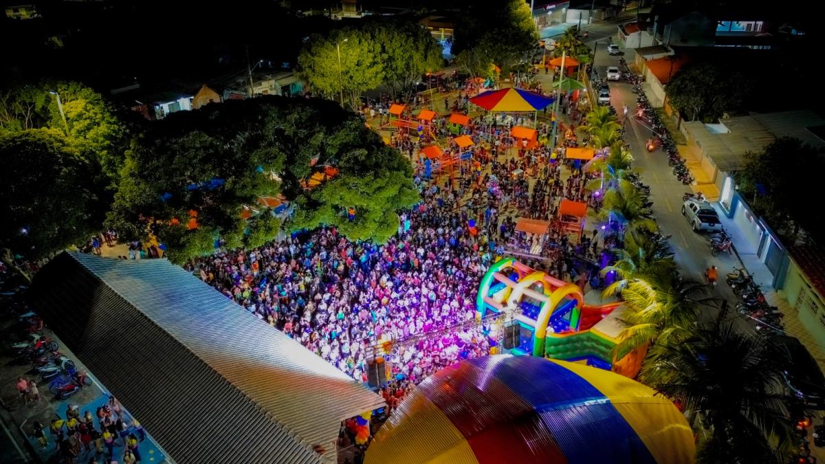 Alegria, brincadeiras e brinquedos marcam Festa do Dia das Crianças em Parintins