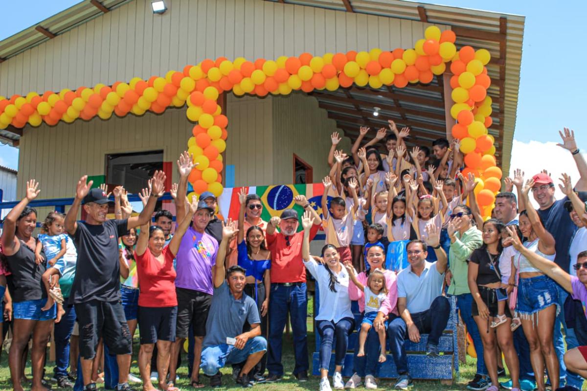 Prefeitura de Parintins inaugura três escolas na zona rural e reforça compromisso com a educação