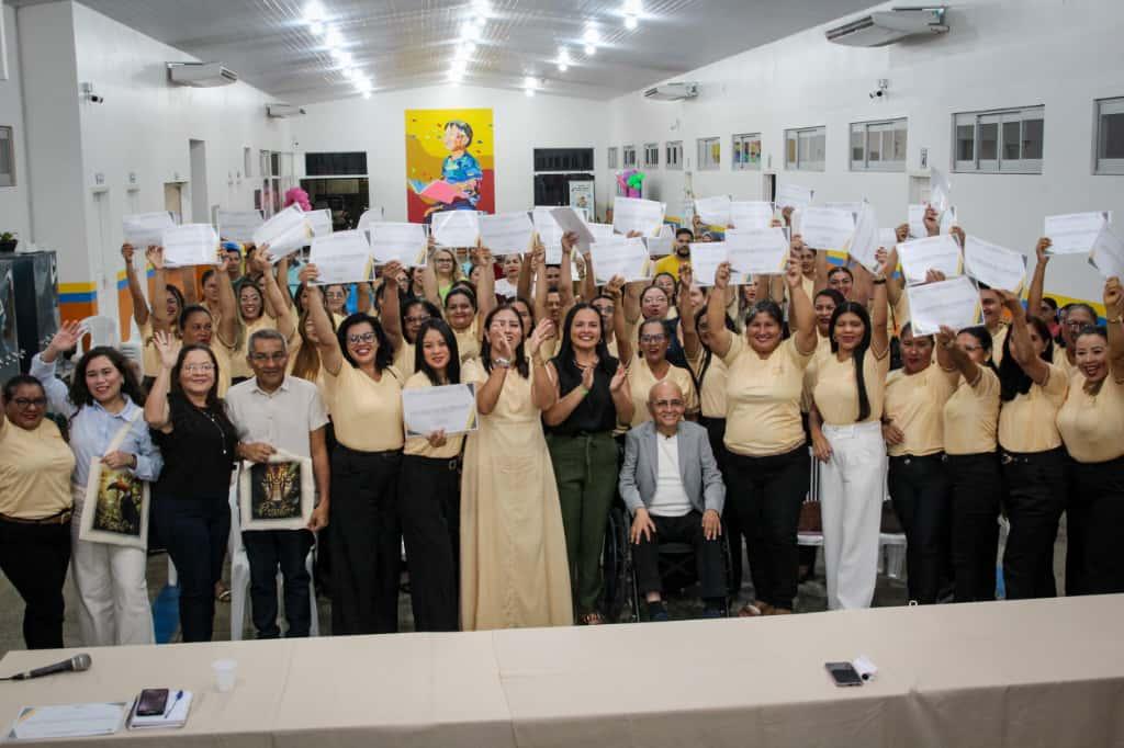 Prefeitura de Parintins e IFAM certificam professores em Educação Inclusiva