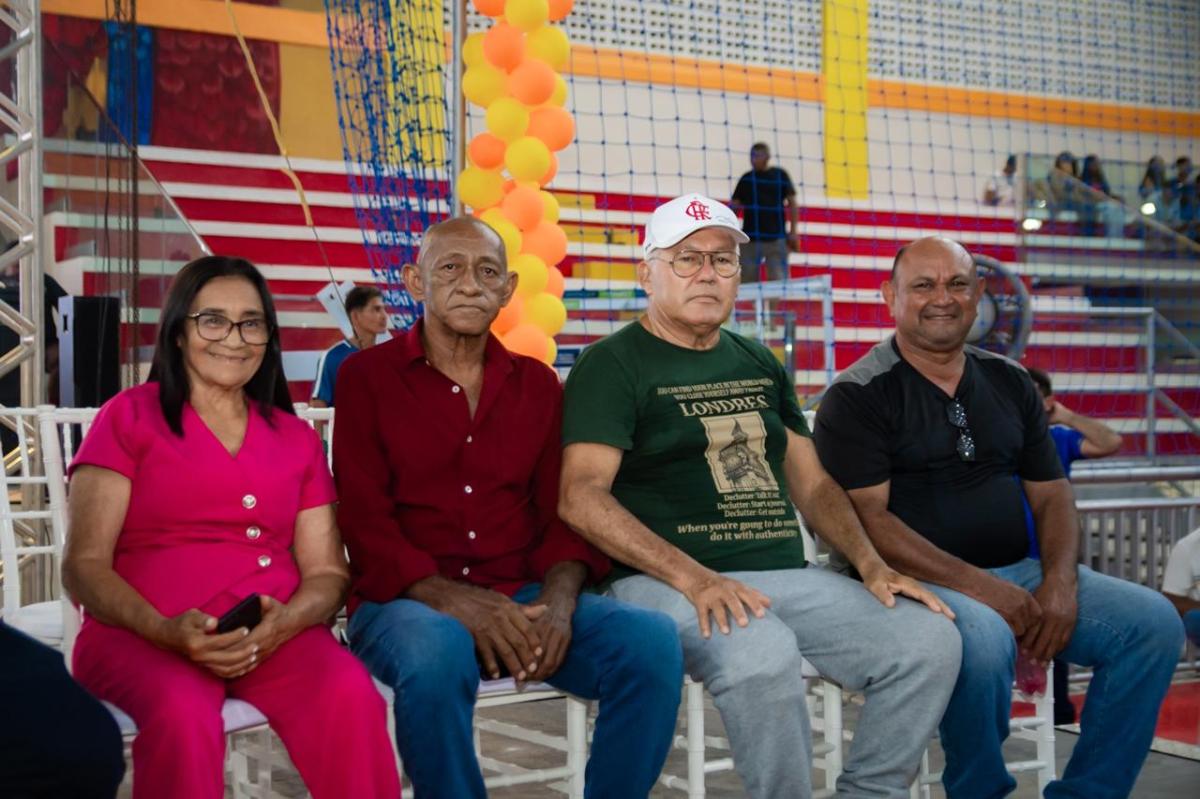 Emoção e homenagem marcam solenidade de abertura do 40º Jogos Escolares de Parintins