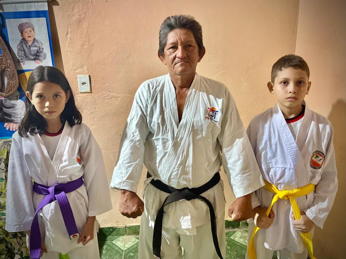 Inspirada pelo avô, atleta Ane Gabrielli conquista dois ouros no Karatê