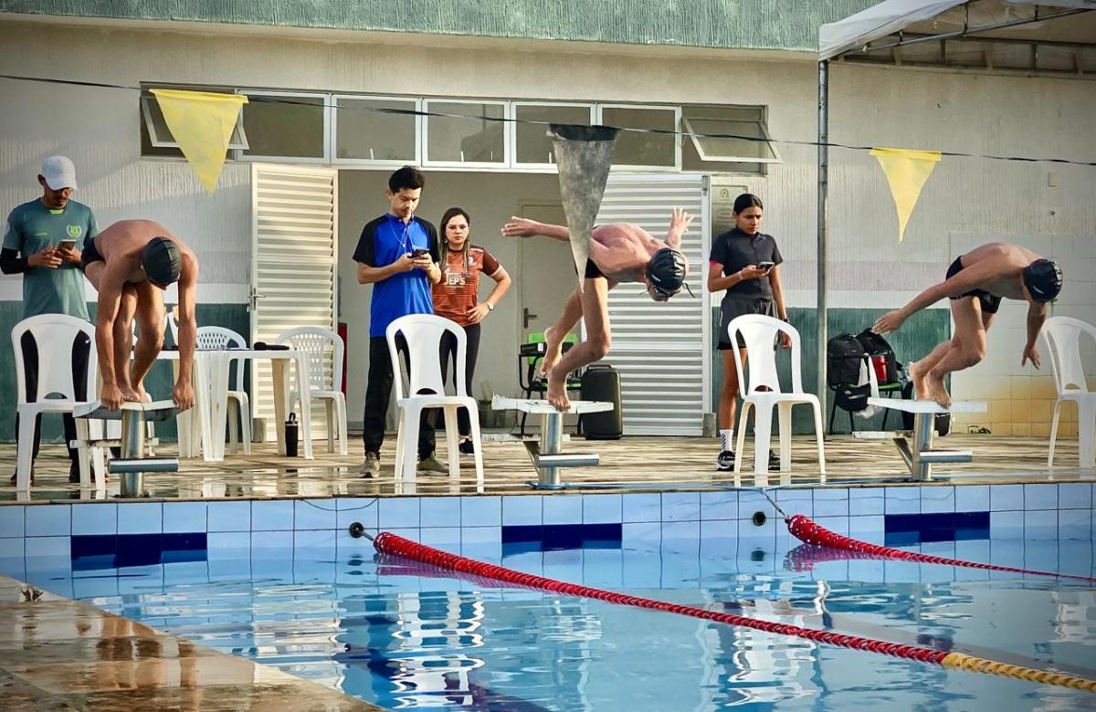 Natação bate recorde de participantes no 40° Jogos Escolares de Parintins