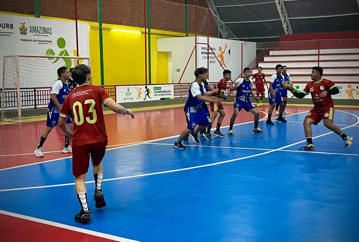 Handebol define semifinalistas do 4° Copão “Eu Amo Parintins” de Bairros
