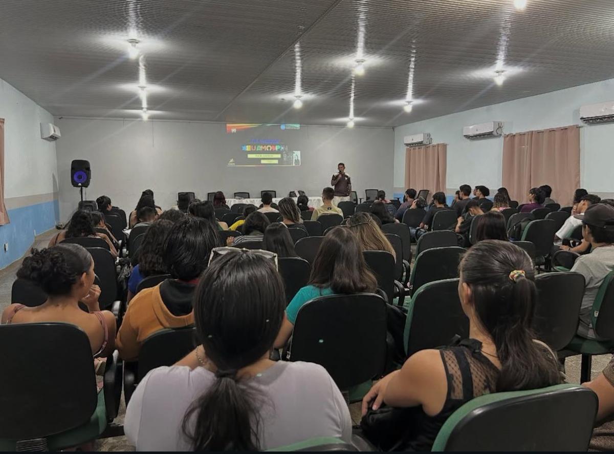 Educação transformadora: Prefeitura de Parintins comemora aprovação de 15 alunos no PSI da UFAM