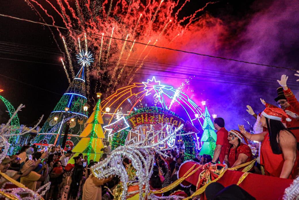 Presente de Natal: Prefeitura de Parintins inaugura Complexo Natalino