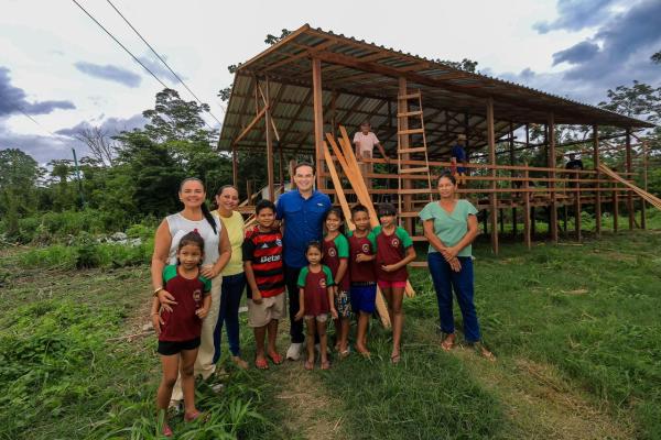 Gestão Municipal reforça compromisso com comunidades ao visitar obras de escolas na região de Várzea