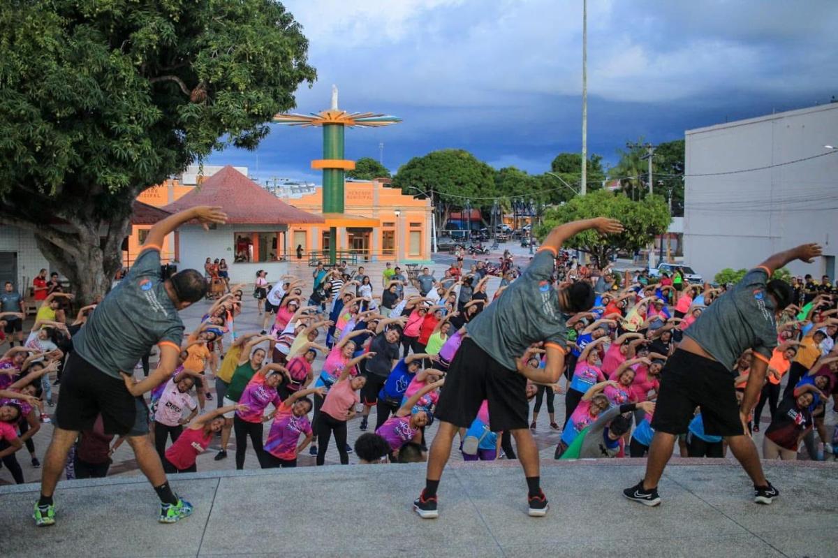 Movimenta Parintins inicia projetos 2026 com Aulão de Dança na Praça Digital
