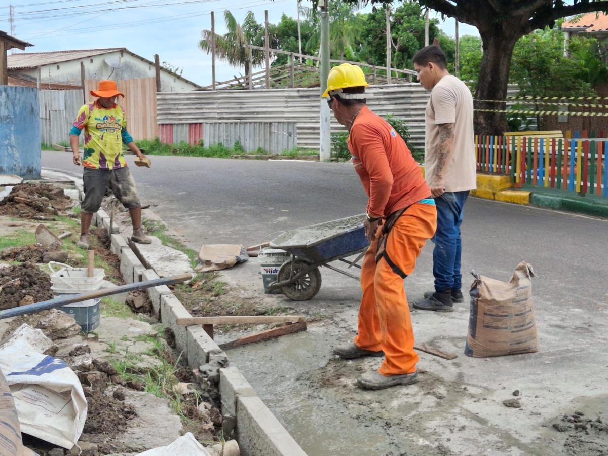 Serviços de infraestrutura nas ruas integram cronograma permanente de manutenção em Parintins