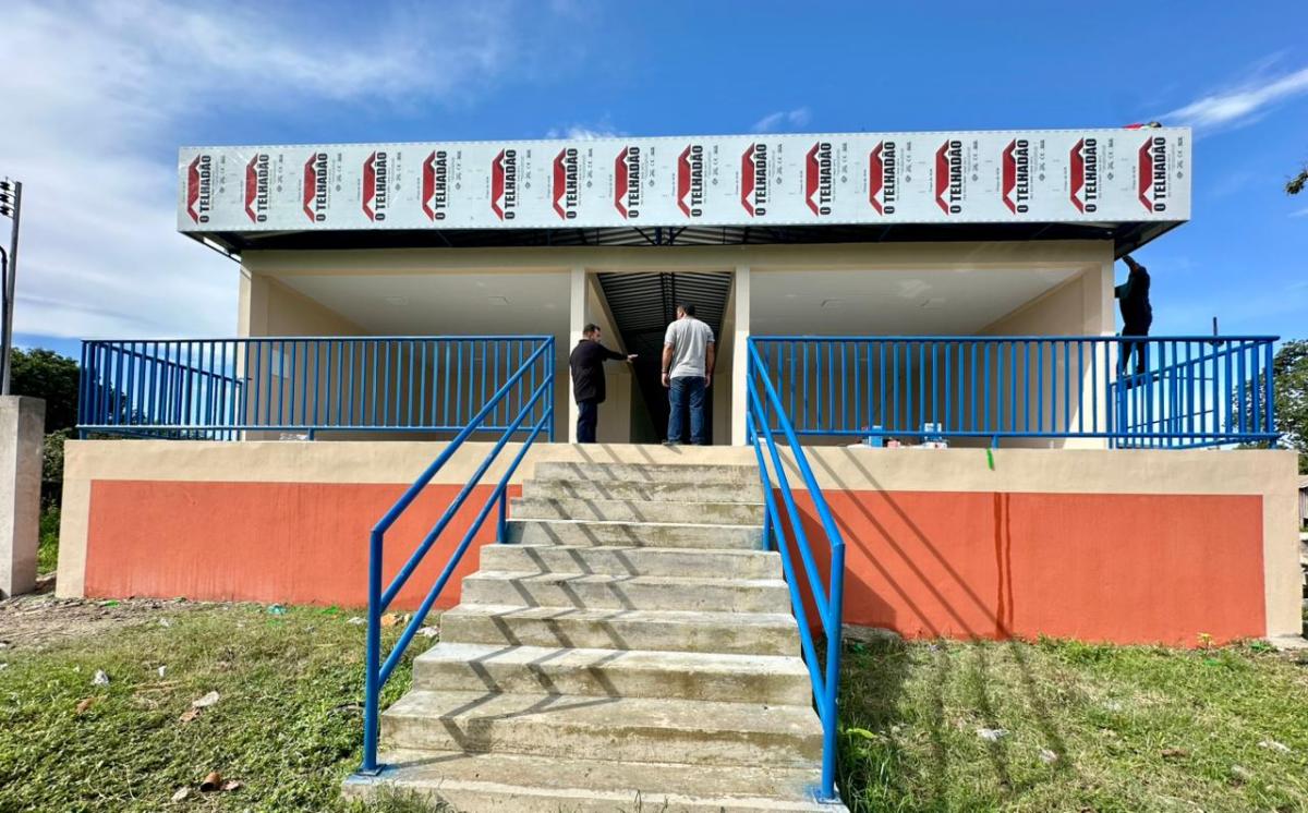 Prefeitura de Parintins investe em estrutura educacional na comunidade Paraná do Espírito Santo