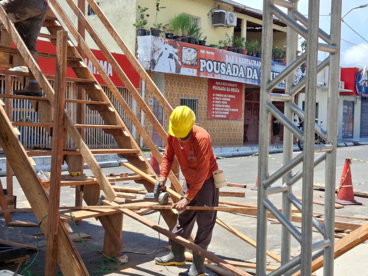 Gestão Municipal intensifica serviços de infraestrutura para garantir segurança e organização do Carnailha