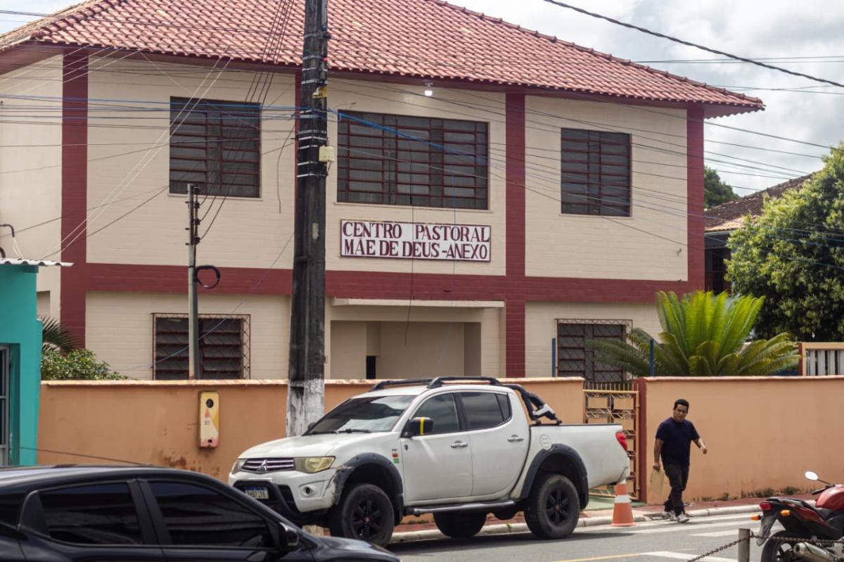 Secretaria Municipal de Educação muda de prédio e passa a atender na Rua Leopoldo Neves