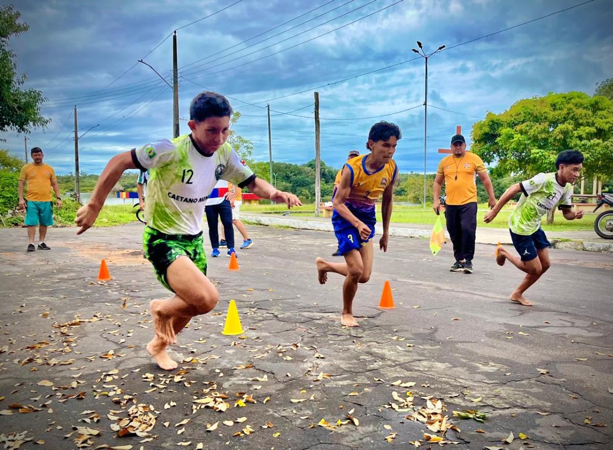 Dezenas de atletas participam de Seletiva de Atletismo no Distrito do Mocambo