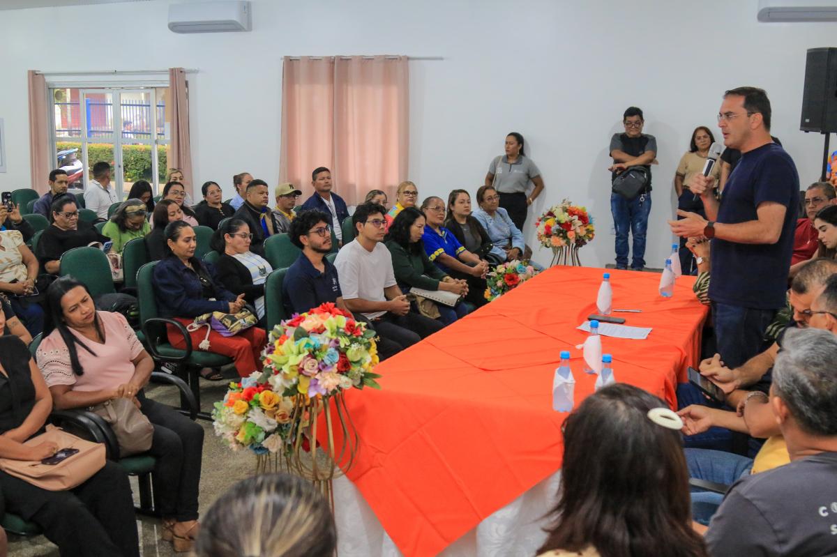 Novos membros do Conselho de Alimentação Escolar de Parintins são oficialmente empossados