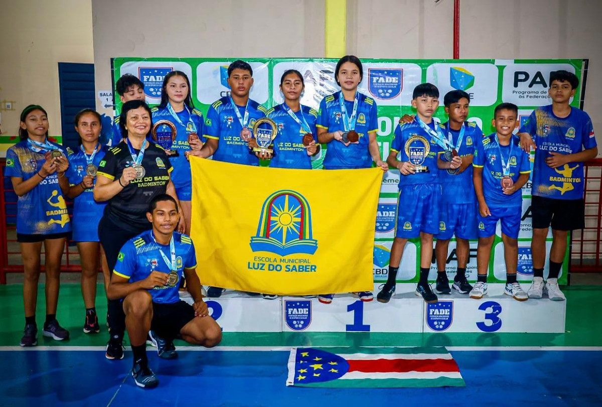 Com apoio da Prefeitura, delegação de Badminton conquista 22 medalhas e 5 troféus no Amazonense Escolar