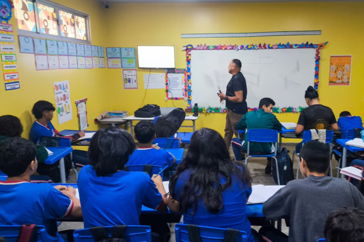 Secretaria de Educação reitera prazo para solicitação de voucher do programa Reconhecimento Mais Professores