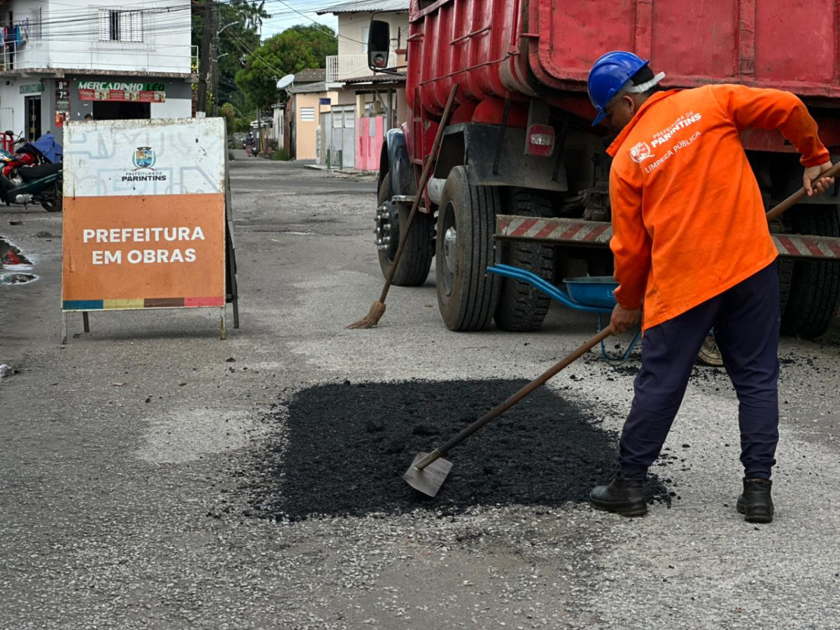 Serviços de recuperação asfáltica seguem em diferentes pontos da cidade