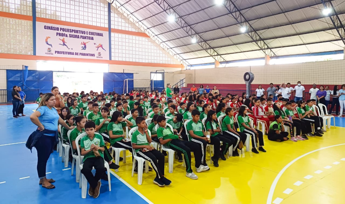 Dia B da Saúde Bucal é sucesso e reúne grande participação em Parintins