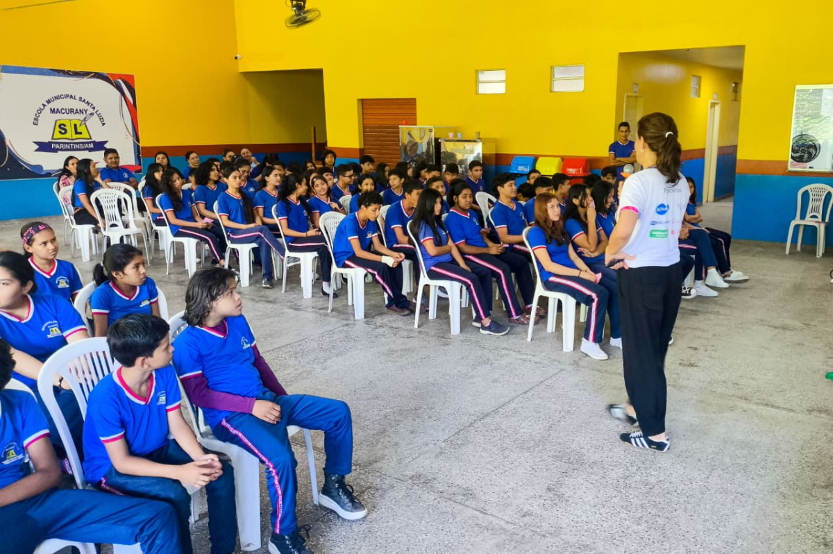 Operação Excelsior 2026: estudantes da escola Santa Luzia recebem palestra sobre saúde emocional