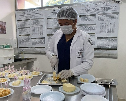Prefeitura de Parintins participa de projeto para produção de queijo coalho adicionado de tucumã