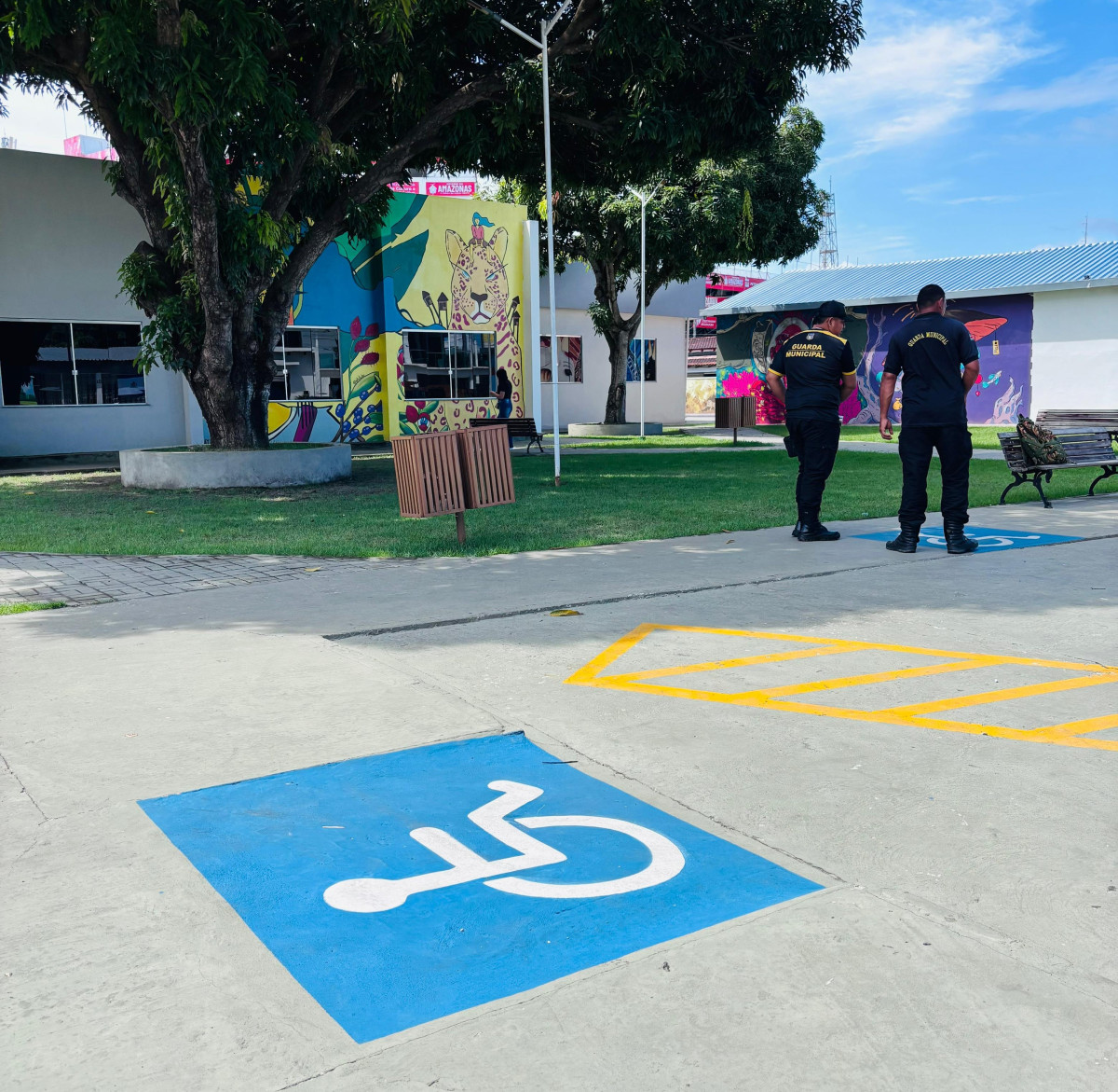Com infraestrutura adaptada, Parintins promove inclusão no Festival