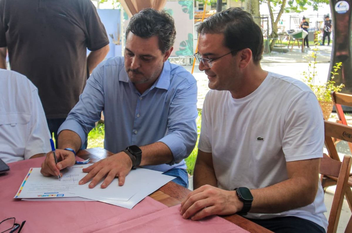 Prefeitura de Parintins e Olímpia firmam cooperação cultural para fortalecer o folclore brasileiro