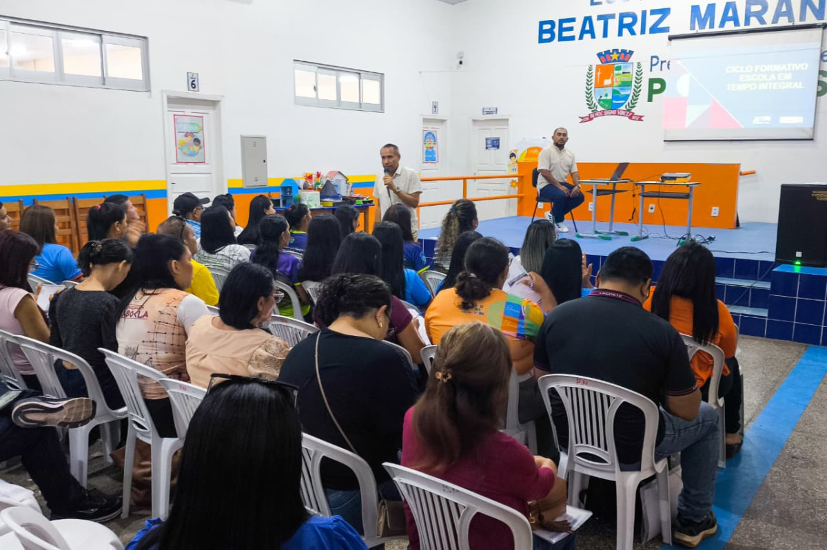 Parintins fortalece Programa Escola em Tempo Integral com formação continuada