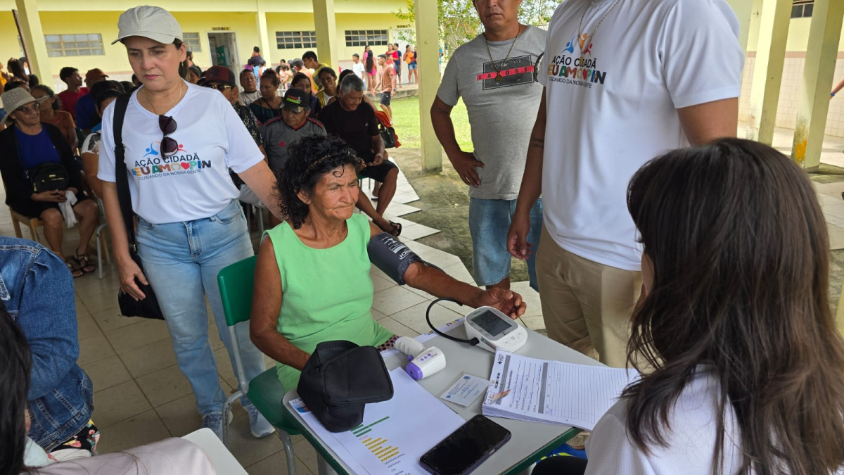 Ação Eu Amo Parintins leva médicos especialistas e atendimento multiprofissional à região do Jacu