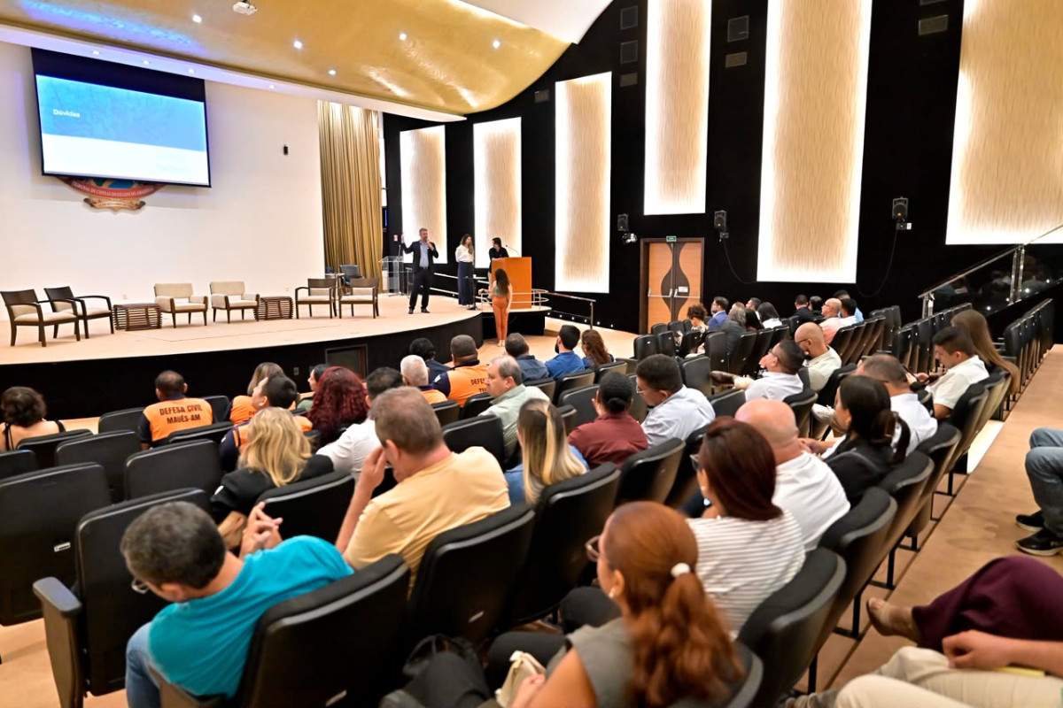 Parintins participa de oficina do AdaptaCidades e fortalece ações de adaptação às mudanças climáticas