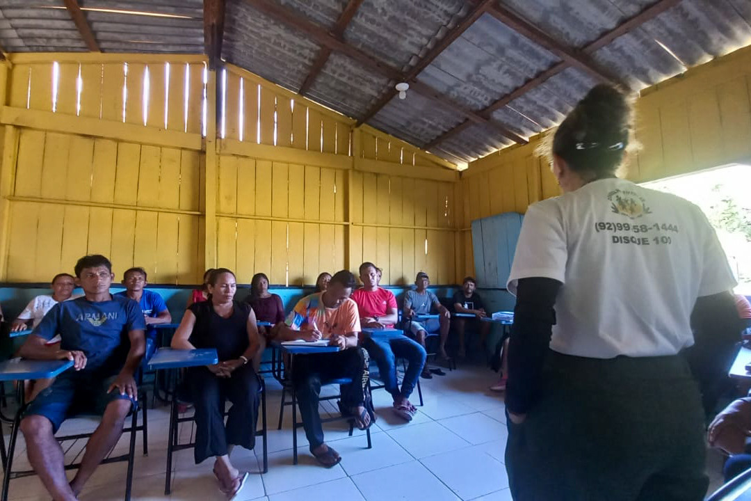 Educação indígena: Semed Parintins fortalece diálogo e monitoramento em comunidades da área indígena