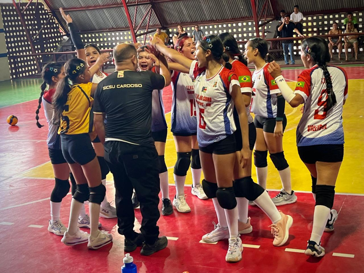 JEAs 2026: Com fé e devoção à padroeira de Parintins, voleibol do Colégio do Carmo reage e se classifica no voleibol infantil feminino