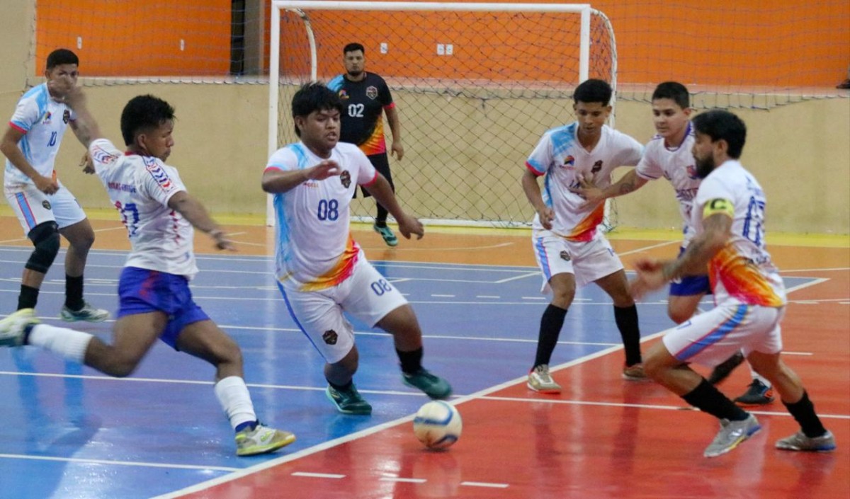 Futsal masculino e feminino movimentam ginásios de Parintins com jogos decisivos