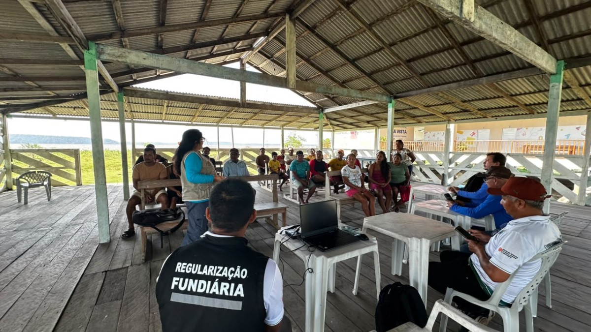 Comunidades de várzea de Parintins avançam nas discussões para criação de assentamento