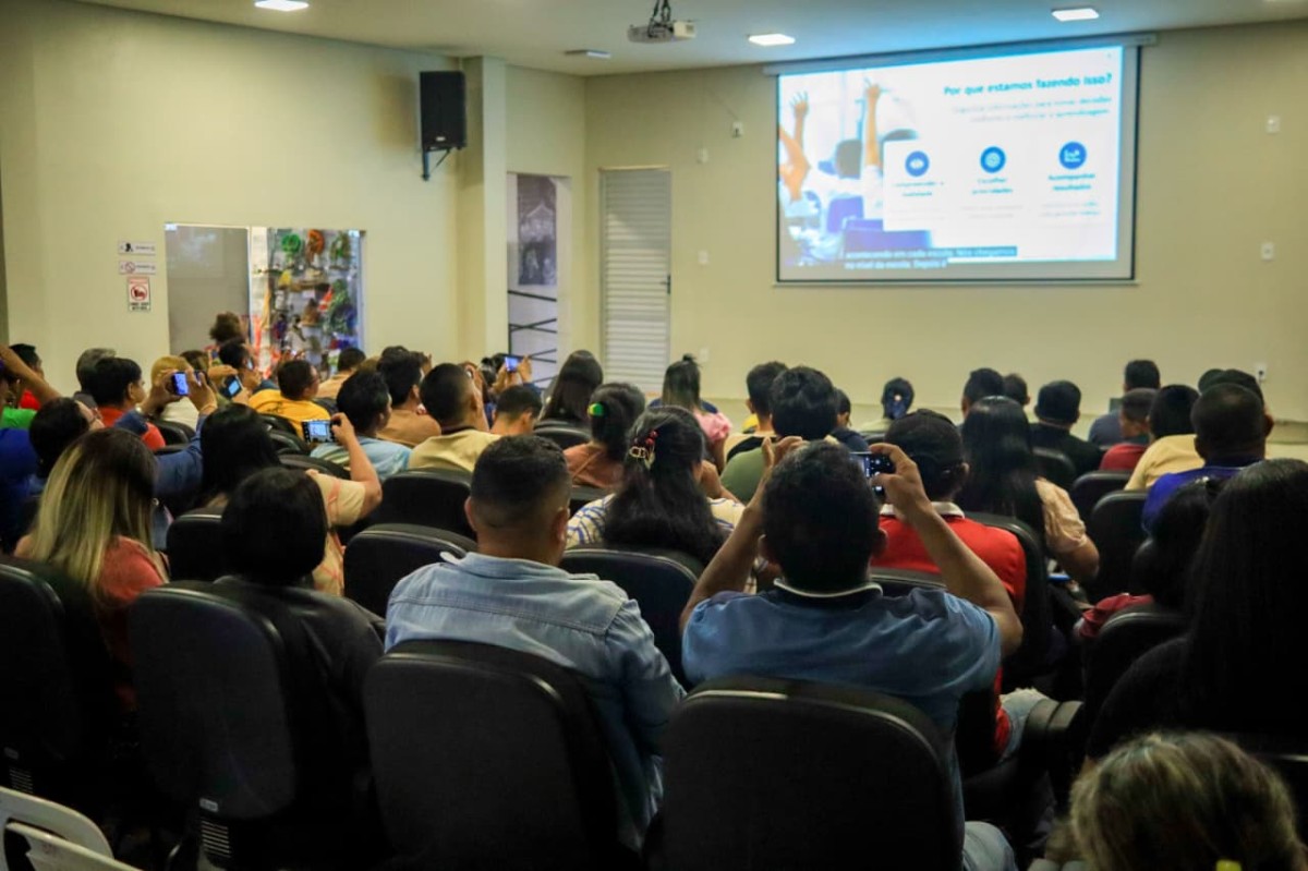 Programa TCE Pela Educação capacita educadores de Parintins em formação virtual