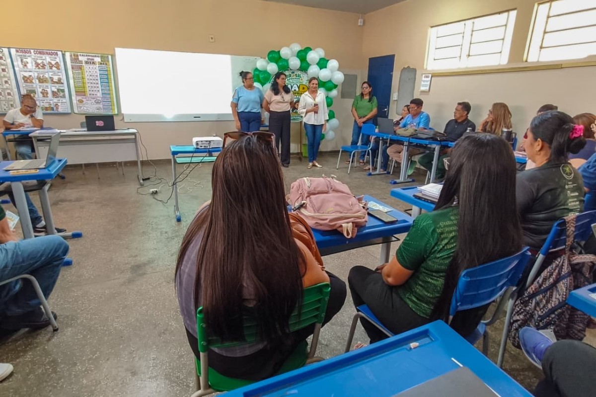 Rede municipal de educação elabora planos de ação por melhorias na aprendizagem e índices educacionais
