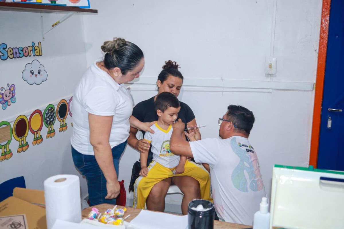 CEI Aurora e UBS Waldir Vianna realizam atualização da caderneta de vacinação das crianças