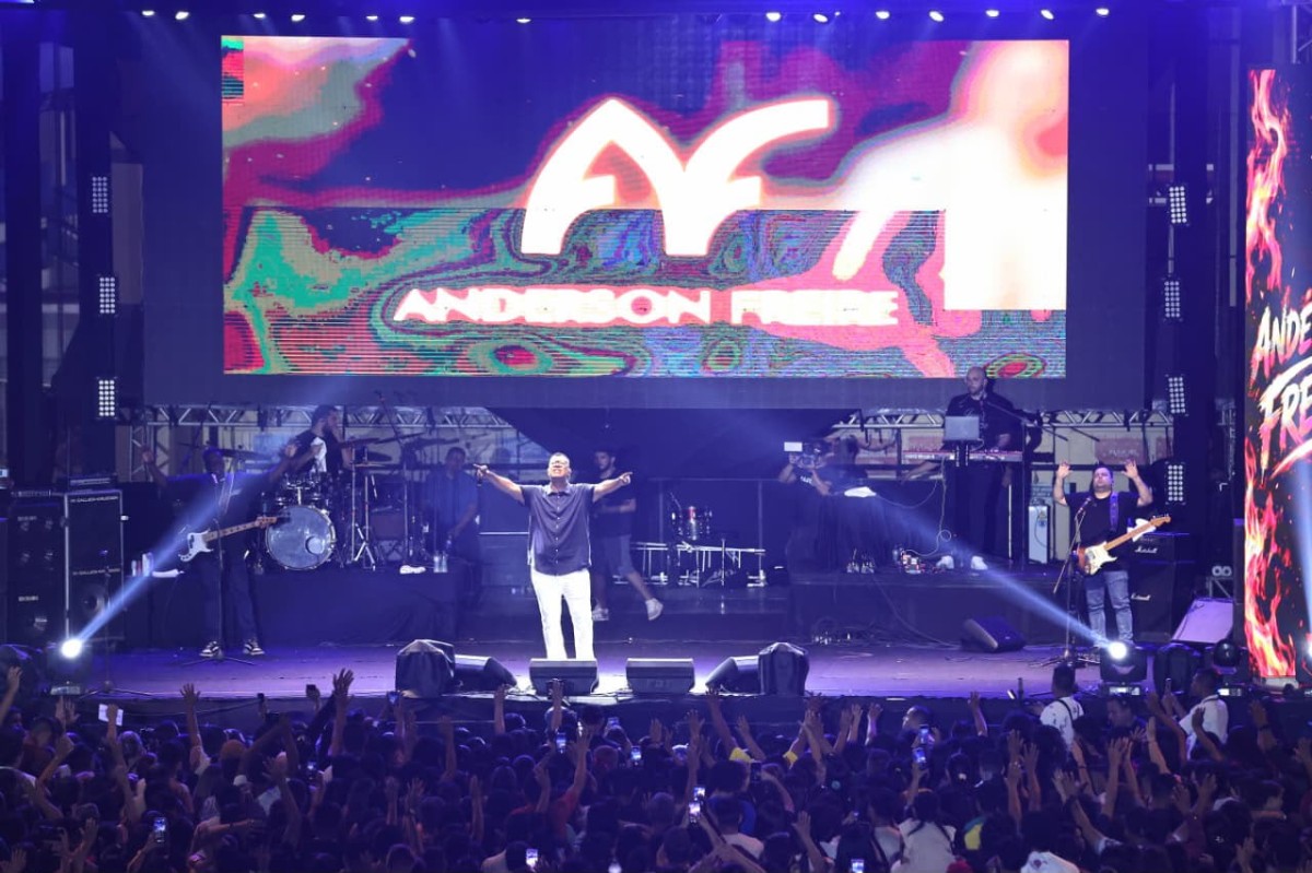 Show de Anderson Freire marca momento inédito nas comemorações dos 174 anos de Parintins