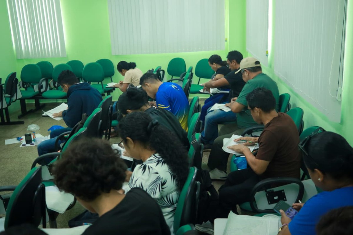Semed promove oficina de cartografia para fortalecer o ensino de Geografia na rede municipal